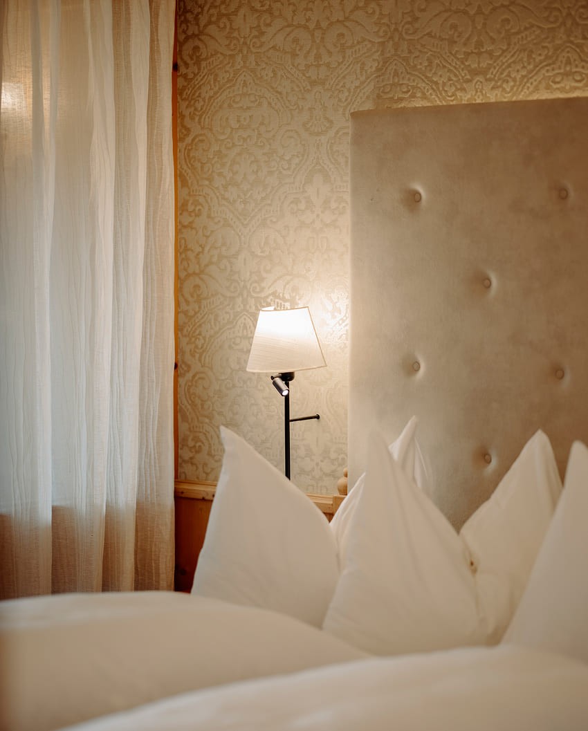 Gemütliches Schlafzimmer in der Bergheimat